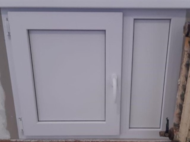 Установка окон с хрущевским холодильником в Перми Стеклим-Теплим