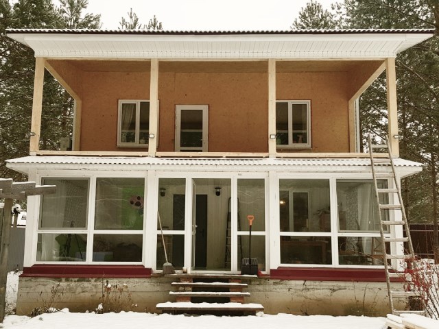 Панорамное остекление веранды частного дома