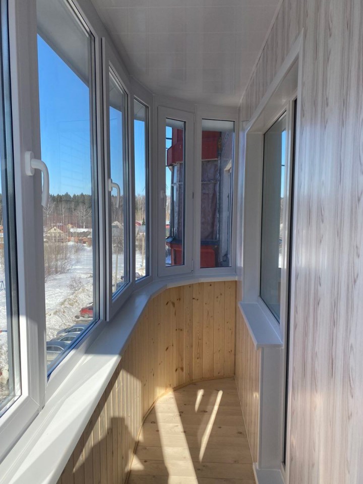 Остекление с утеплением и полной отделкой угловой лоджии