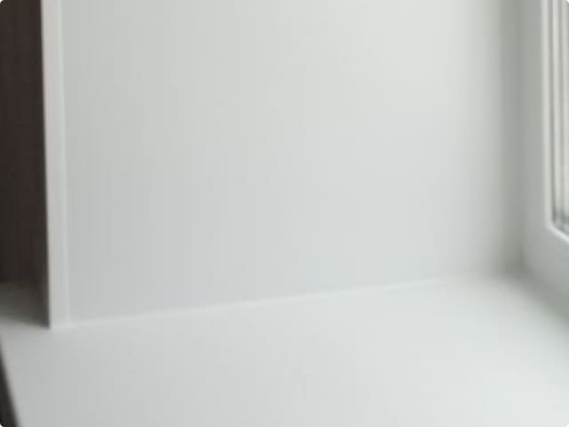 Заделка швов наружной отделки пластикового окна жидким пластиком