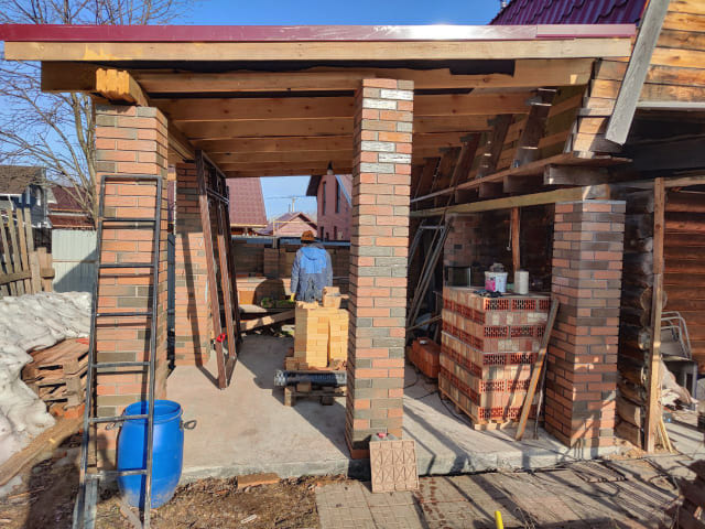 Подготовка к установке входной двери и панорамного остекления